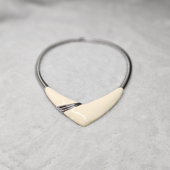 *New Low Price* Retro Monet Necklace - Picture 1 of 11